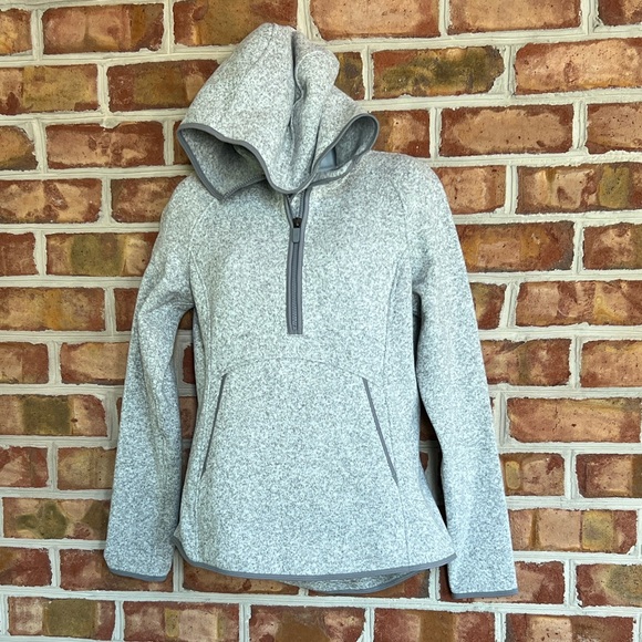 Lululemon Athletica Light Gray Half-Zip Hoodie w/ pockets. Size 8 - Picture 1 of 8